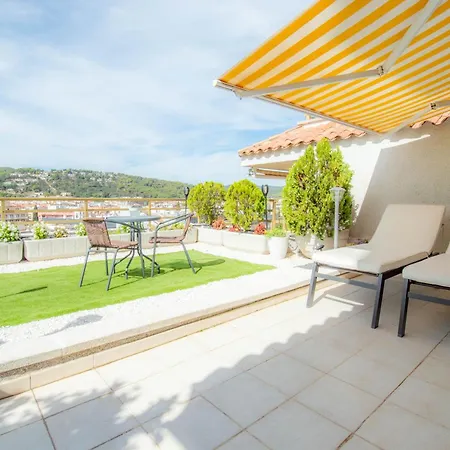 Luna With Jacuzzi, 5mins Walking To The Beach, Sea And Castle View Big Terrace Apartamento