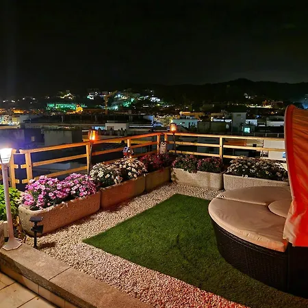 Apartamento Luna With Jacuzzi, 5mins Walking To The Beach, Sea And Castle View Big Terrace