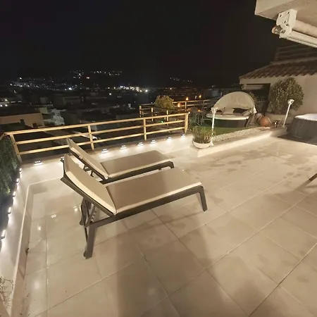 Luna With Jacuzzi, 5mins Walking To The Beach, Sea And Castle View Big Terrace Apartamento *