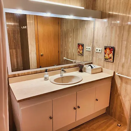 Daire Luna With Jacuzzi, 5mins Walking To The Beach, Sea And Castle View Big Terrace