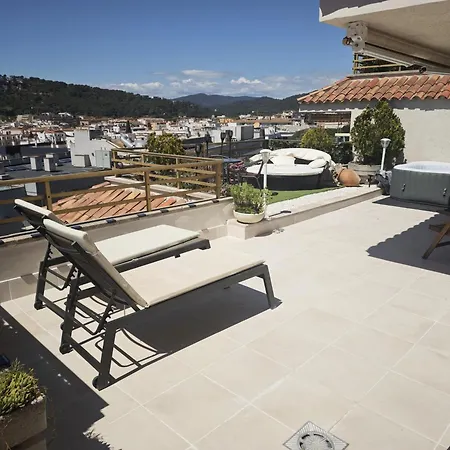 Apartment Luna With Jacuzzi, 5mins Walking To The Beach, Sea And Castle View Big Terrace *