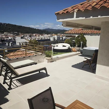 Luna With Jacuzzi, 5mins Walking To The Beach, Sea And Castle View Big Terrace Apartment Tossa de Mar
