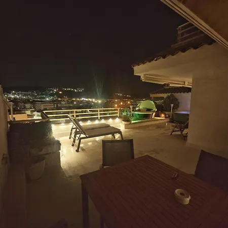 Daire Luna With Jacuzzi, 5mins Walking To The Beach, Sea And Castle View Big Terrace Tossa de Mar